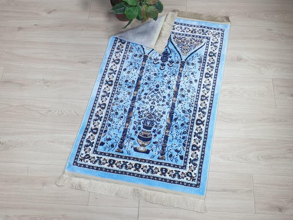 Luxurious and comfortable prayer rug, multiple colors